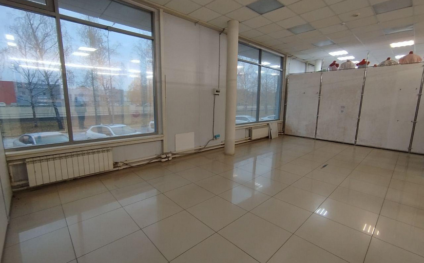 Торговая площадь в ТЦ Джумба, 40кв.м фото