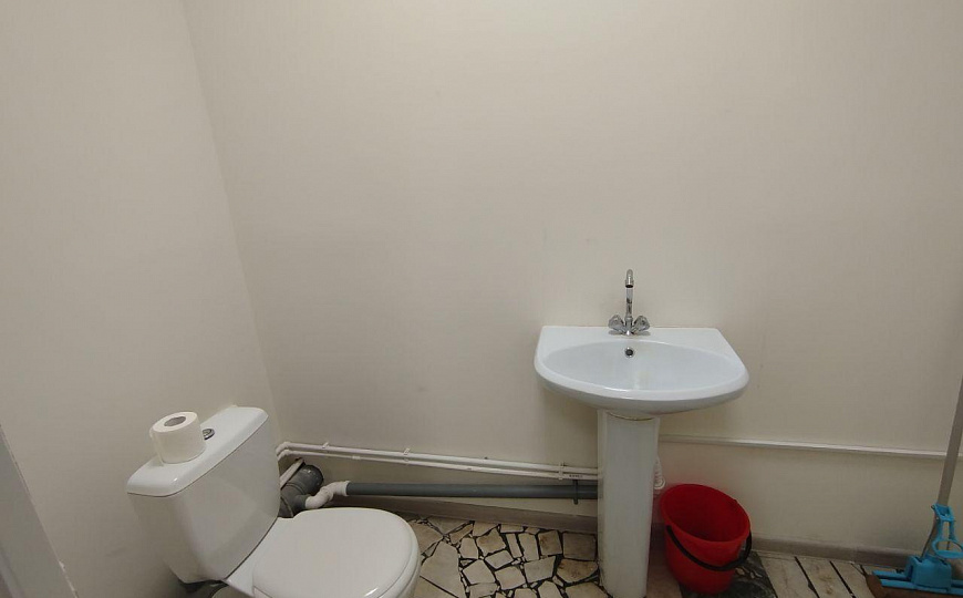 Сдаётся 60 кв.м с отдельным входом фото