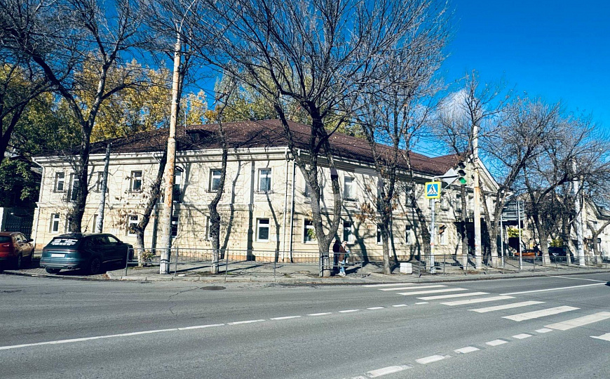 Здание 1040 м2/Земля 16.5 соток/Угловое на 2 проспекта фото