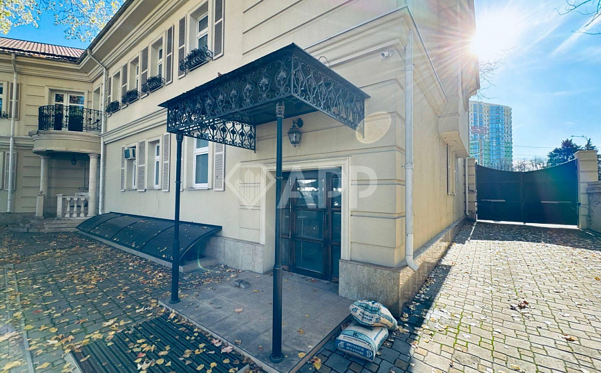 Здание 1040 м2/Земля 16.5 соток/Угловое на 2 проспекта фото