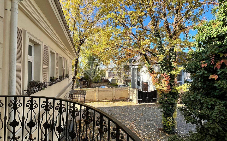 Здание 1040 м2/Земля 16.5 соток/Угловое на 2 проспекта фото