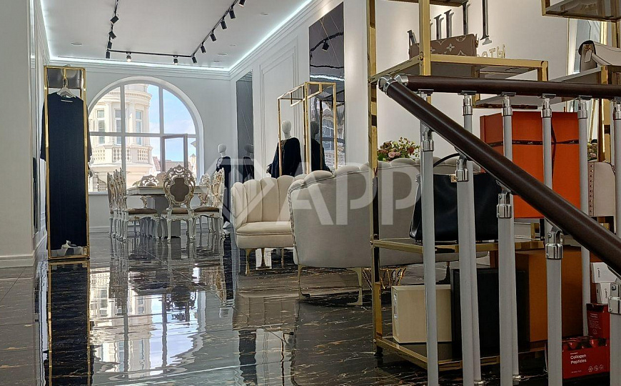 ПРОДАМ ПОМЕЩЕНИЕ В ПРЕСТИЖНОЙ ДЕЛОВОЙ ЛОКАЦИИ. фото