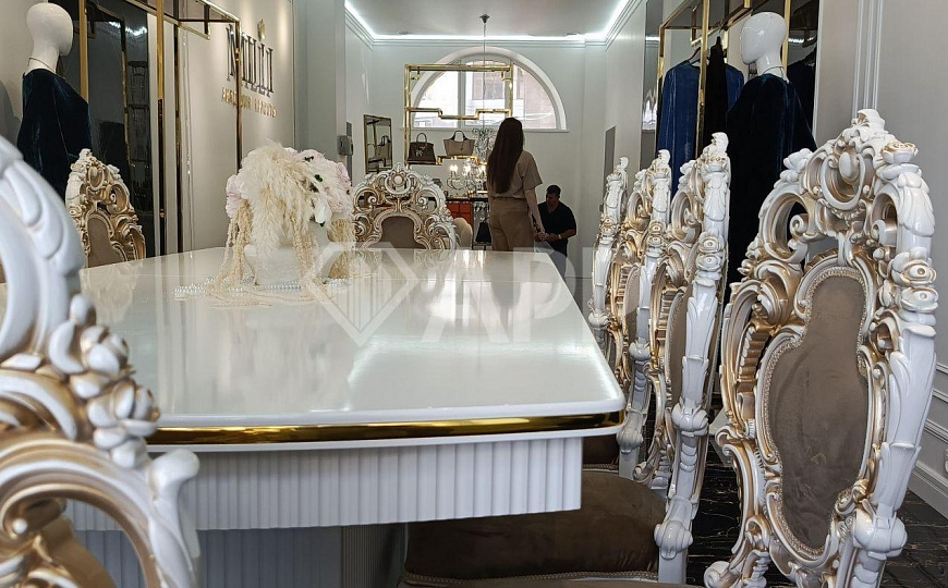 ПРОДАМ ПОМЕЩЕНИЕ В ПРЕСТИЖНОЙ ДЕЛОВОЙ ЛОКАЦИИ. фото