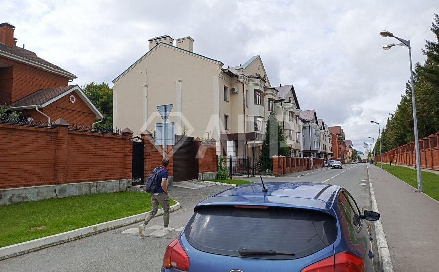 ПРОДАМ ПОМЕЩЕНИЕ В ПРЕСТИЖНОЙ ДЕЛОВОЙ ЛОКАЦИИ. фото