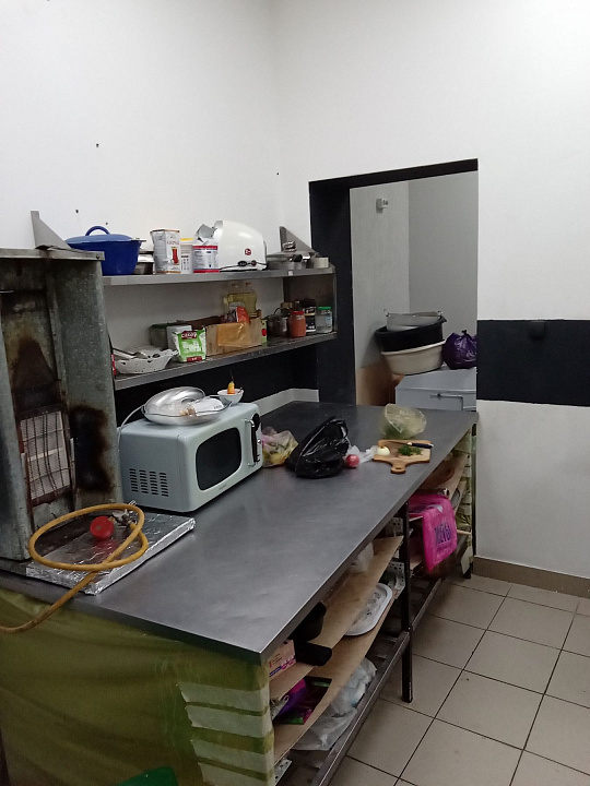 Кафе с вытяжкой и мангалом 105,9 м² фото