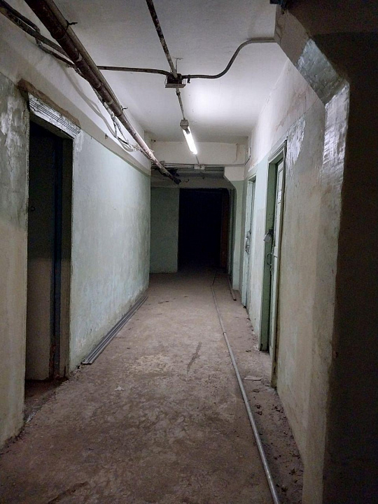 Здание, 3 этажа, с землей. 2876 кв.м фото