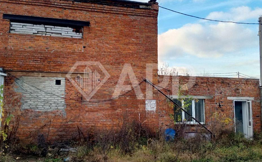 Производственно-складской комплекс с прилегающей территорией фото