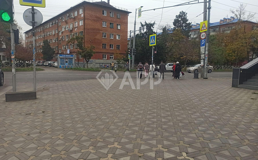 Сдаю помещение под банк, 700 м² фото