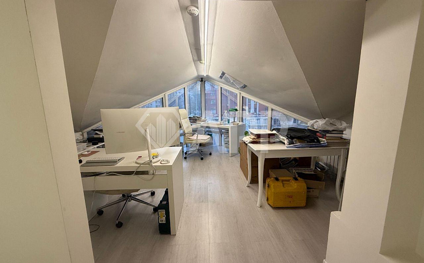 Сдам в аренду здание (415м2) в центре города фото