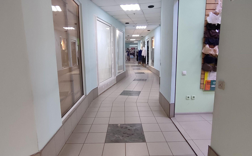 Сдам торговое помещение, 90 м² фото