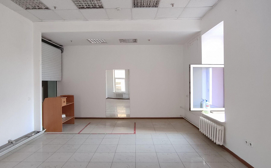 Сдам торговое помещение, 90 м² фото