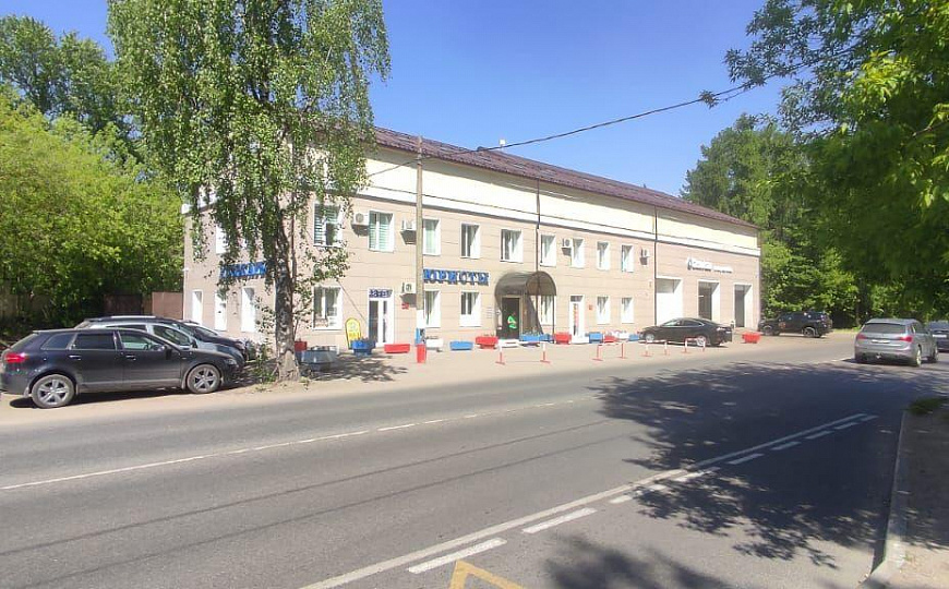 Помещение 36 м с отдельным входом. фото