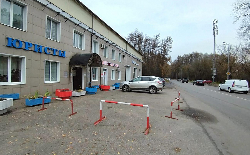 Помещение 36 м с отдельным входом. фото