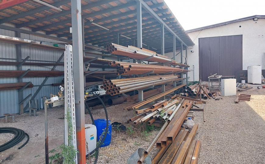 Производственное помещение, 200 м² на земле 6,6 соток фото