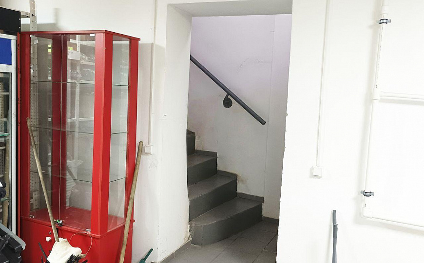 Нежилое помещение под ПВЗ 110 м2 на 1 линии фото