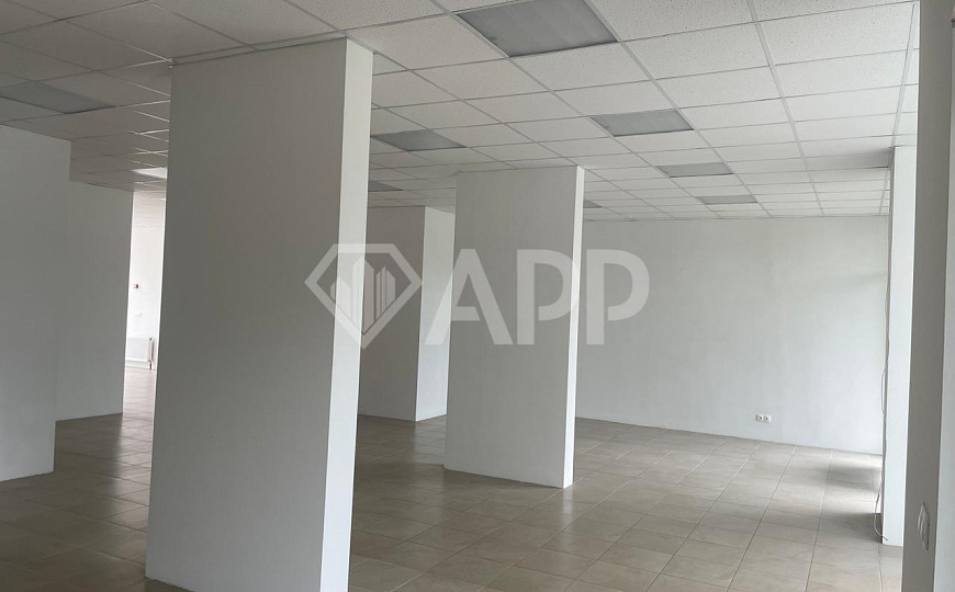 Сдаю 1 этаж 1 линия с ремонтом, 107,3 м² фото