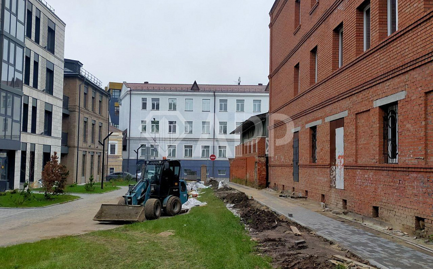 Продаются здания в центре фото