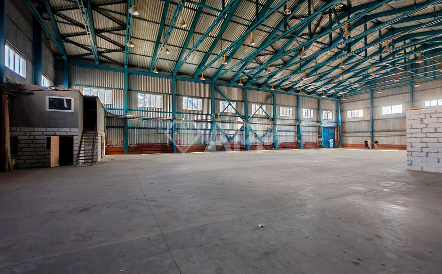 Сдам склад 1500 м2, падел теннис, склад, производство фото