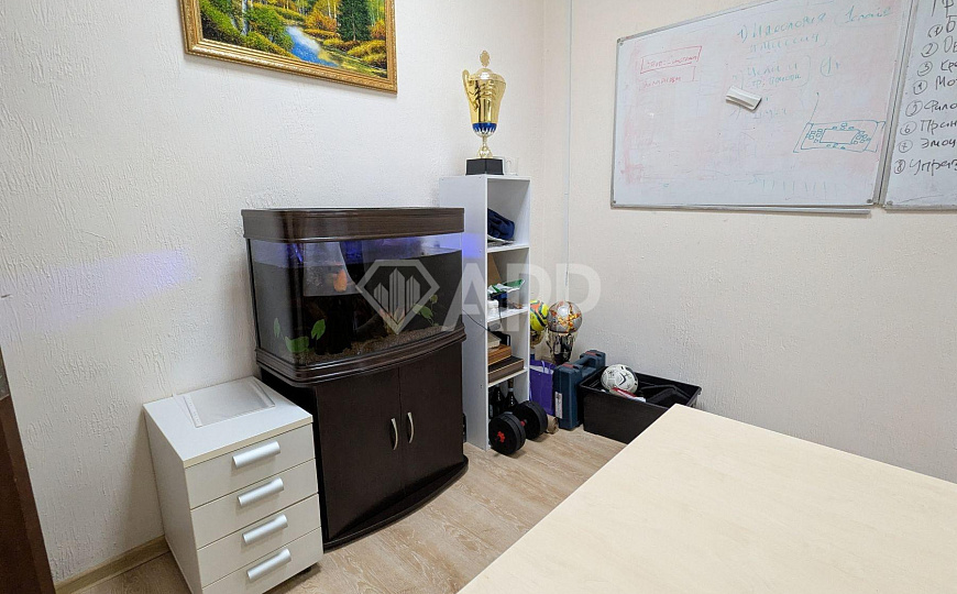 Сдаю офисное помещение с парковкой, 70 м² фото