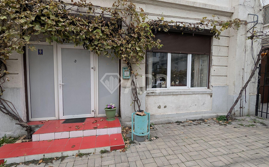 Сдаю офисное помещение с парковкой, 70 м² фото