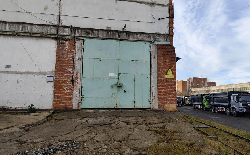 Холодный склад 2500м² с кран-балками фото