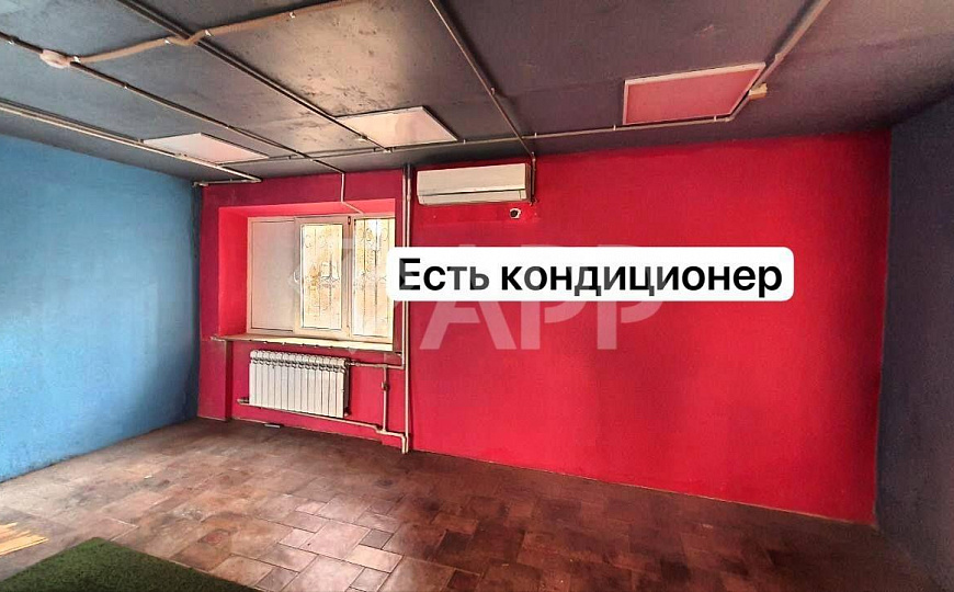 Собственник/Парковка/Готовый ремонт/Рядом банк/Большой трафик/вход с улицы/Все коммуникации/Отоплени фото