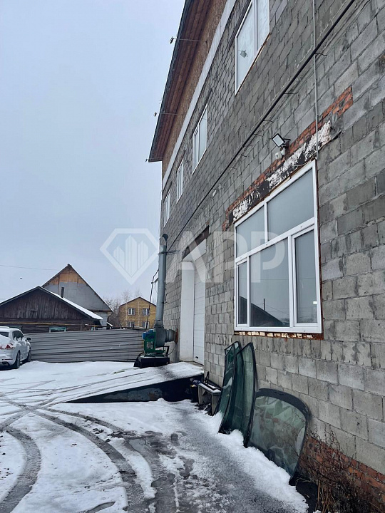 Продажа два этажа в отдельно стоящем здании фото