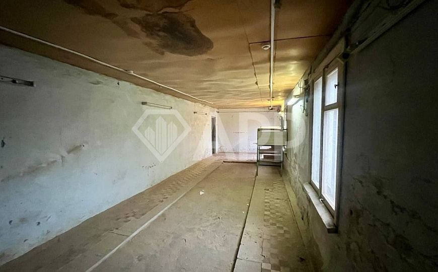 Под склад производство 98 м²  фото