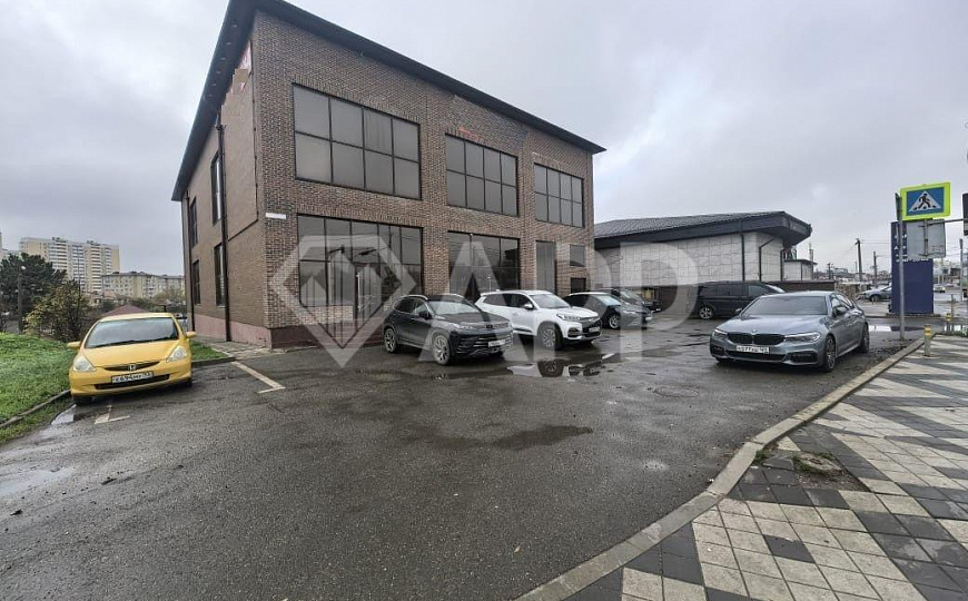 Сдам отдельно стоящее здание 950 м² фото