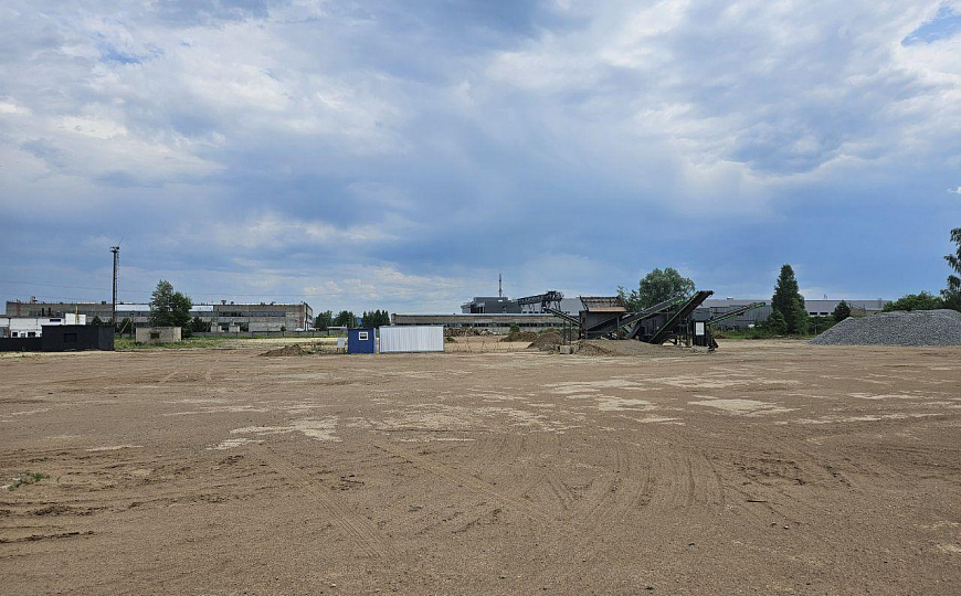 Сдается бетонированная площадка фото