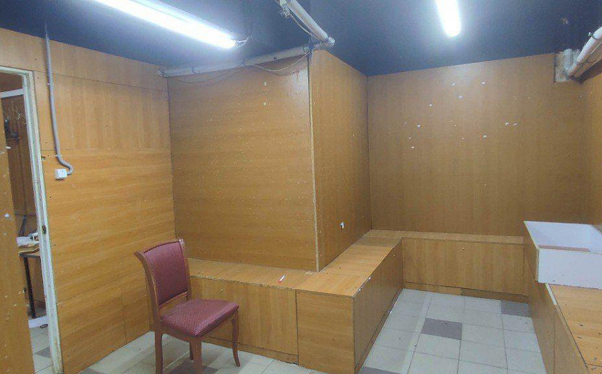 Сдам цоколь по низкой цене  фото