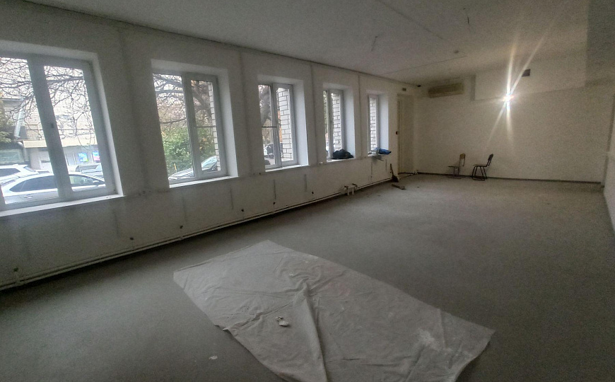 Сдам отдельно стоящее здание, 317 м² фото