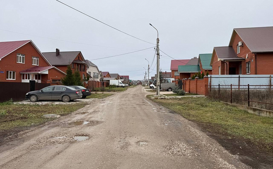 Здание на красной линии фото