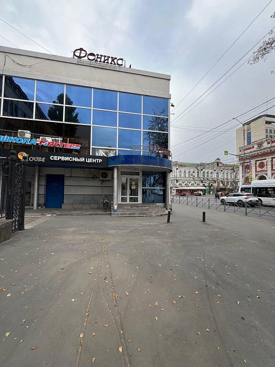 Торгово-офисная площадь, 725 м² фото