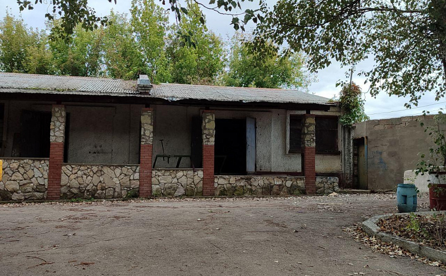 Кафе, столовая на первой линии фото