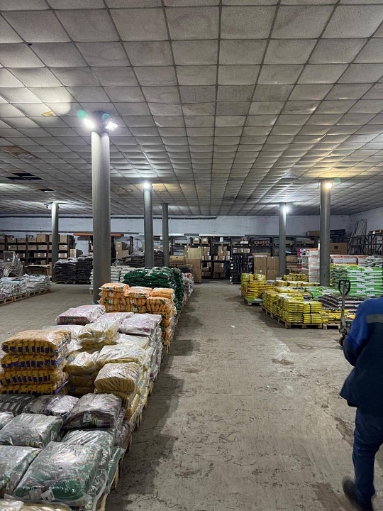 Теплый Склад в районе Авангарда 930 м2 фото