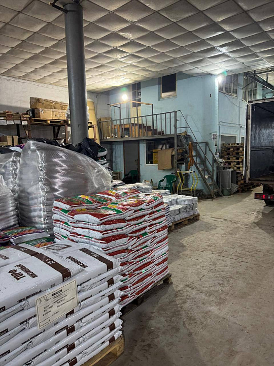 Теплый Склад в районе Авангарда 930 м2 фото