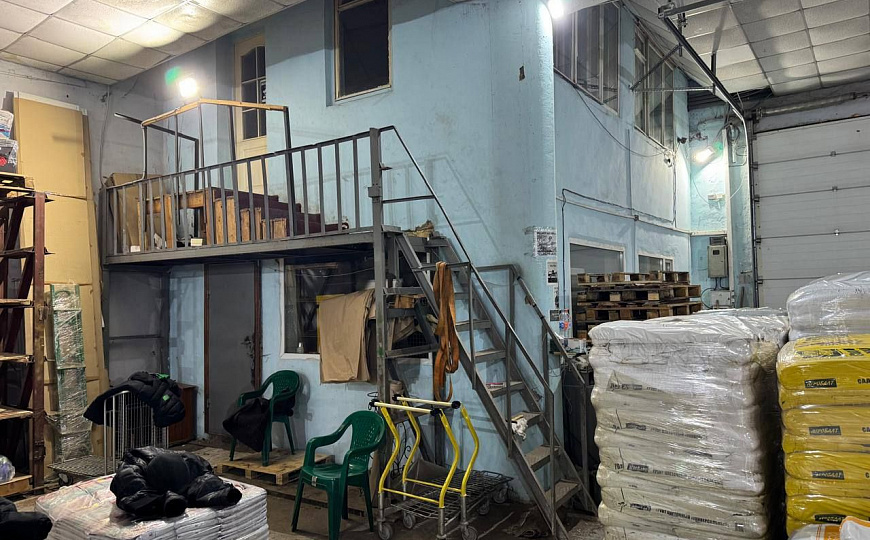 Теплый Склад в районе Авангарда 930 м2 фото