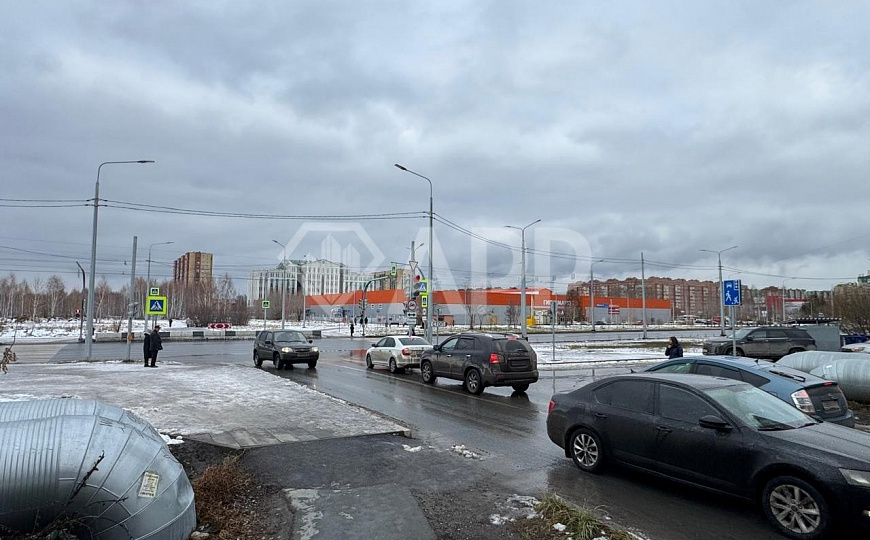 Жилой массив/1 этаж/Торговля/Услуги/Каникулы фото