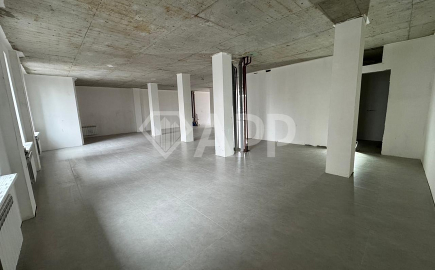 Жилой массив/1 этаж/Торговля/Услуги/Каникулы фото