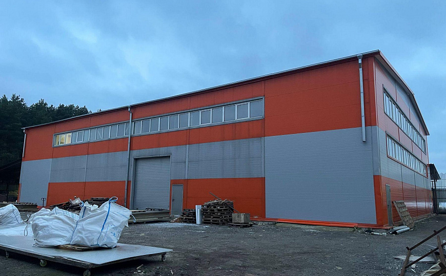 Склад, производство два здания 2727м2+(з/у 40,3 сотки)  фото