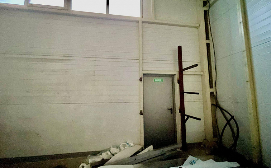 Склад, производство два здания 2727м2+(з/у 40,3 сотки)  фото