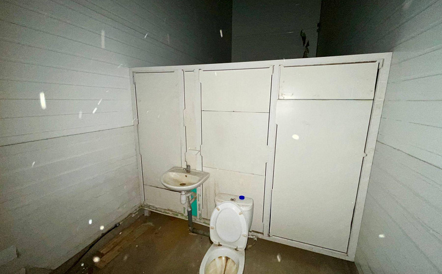 Склад, производство два здания 2727м2+(з/у 40,3 сотки)  фото