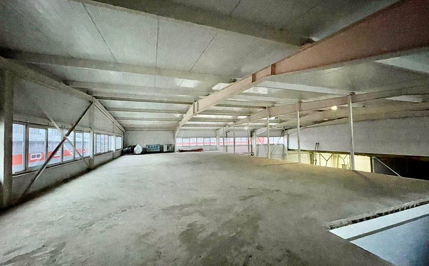 Склад, производство два здания 2727м2+(з/у 40,3 сотки)  фото