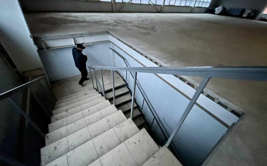 Склад, производство два здания 2727м2+(з/у 40,3 сотки)  фото