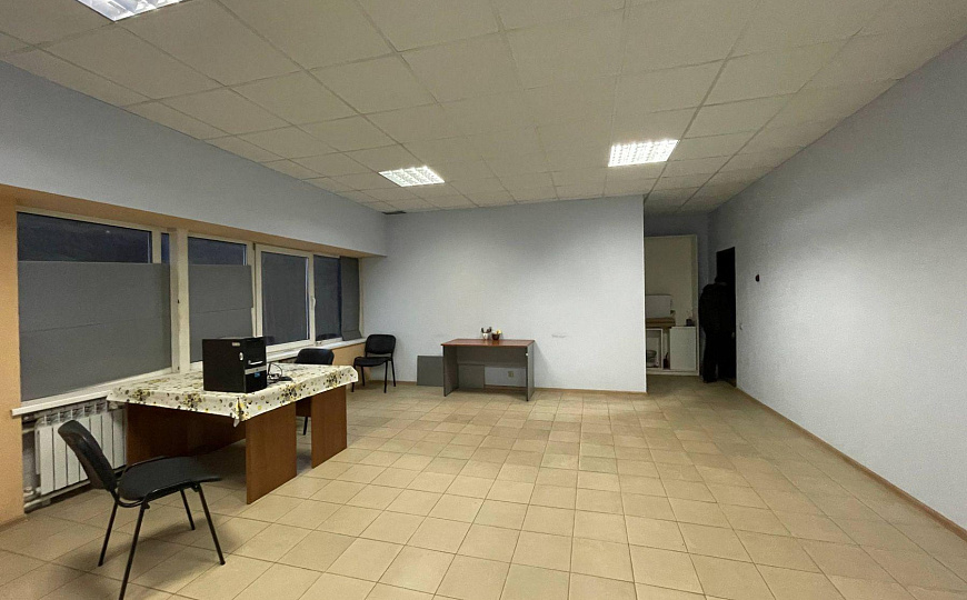 Склад, производство два здания 2727м2+(з/у 40,3 сотки)  фото