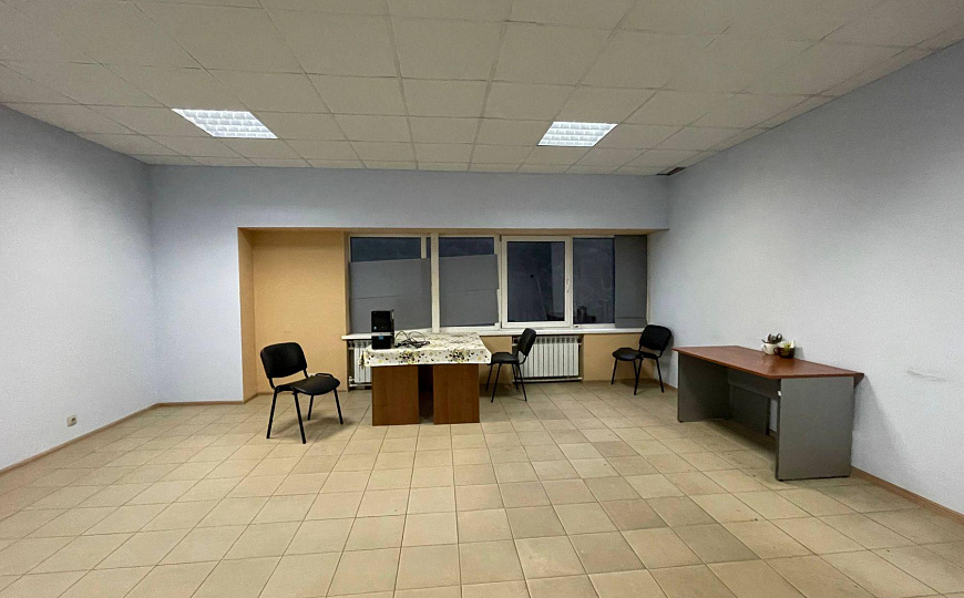 Склад, производство два здания 2727м2+(з/у 40,3 сотки)  фото