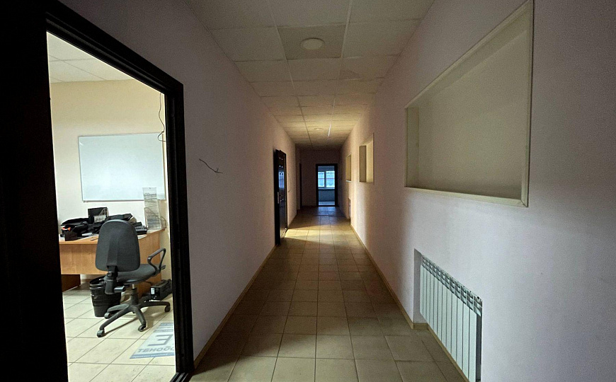 Склад, производство два здания 2727м2+(з/у 40,3 сотки)  фото