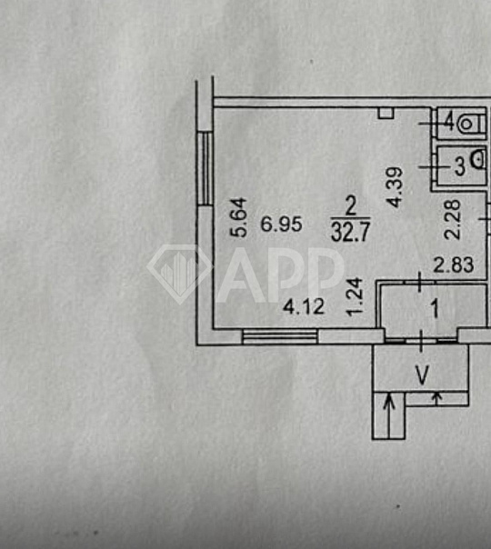 Помещение на трафике у метро фото