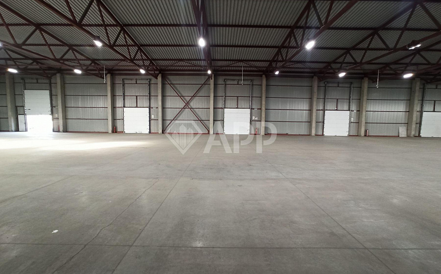 Сдам складское помещение, 1 500 м² фото